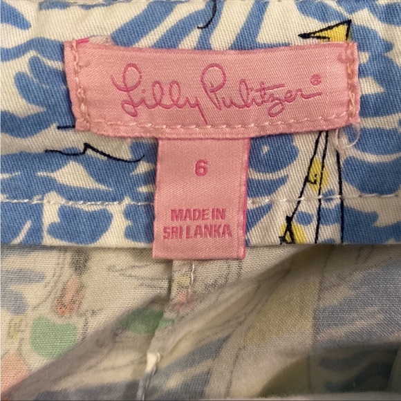 Lilly Pulitzer ‘Get Nauti’ shorts Sz 6 with pockets back zip with button - Picture 3 of 12